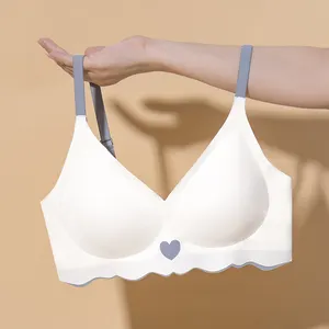 1509 Seamless Sleeping Bra Lovely Heart Light Traceless Contrast Color Young Girls Wireless Brassiere With Removable Pads