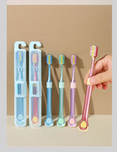 Prodotti di Tendenza per la Cura Dentale: Spazzolini da Denti per Adulti in Plastica con Pulisci Lingua - Product Image 6