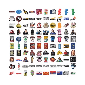 Breloques de chaussures en PVC sur le thème des mèmes virals britanniques, avec des citations et des expressions en slang britannique amusantes et populaires, pour les fans de la culture britannique, décoration pour sabots - Product Image 1