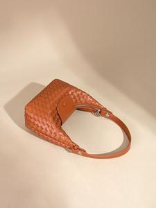 Nuova <span class=keywords><strong>Borsa</strong></span> a <span class=keywords><strong>Tracolla</strong></span> a Mezzaluna Intrecciata a Mano alla Moda, Design Semplice e Versatile, Impermeabile in PU, Portatile - Product Image 5