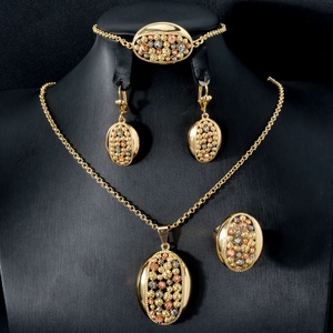 Ensemble de bijoux de mariée plaqué or 14 carats de style Dubaï avec boucles d'oreilles et collier en zircon pour femmes, occasions de fête et de mariage - Product Image 5