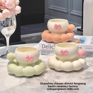 Set di Tazza e Piattino in Ceramica a Forma di Marshmallow, Design Minimalista/Nordico, Ideale per Coppie, Casa e Ufficio - Product Image 2