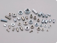 HOGI Système d'outillage de goujons M2-M6 Machine de rivetage automatique hydraulique pour fixation à sertir