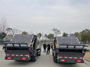 Camion à ordures compacteur Foton Small 4X2 4,5m3, fabriqué en Chine, mini camion <span class=keywords><strong>de</strong></span> collecte des déchets - Product Image 6