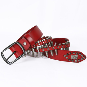 Fabbrica 3.8cm 1.5 "larghezza fibbia ad ardiglione forte vera pelle di mucca italiana sfera occidentale piramide proiettile borchie borchie cintura punk