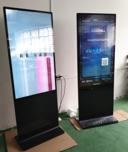 Écran tactile LCD personnalisé 55 <span class=keywords><strong>65</strong></span> pouces Lecteur publicitaire Android ultra fin Équipement LED 4K Affichage sur support libre Signalisation numérique LCD - Product Image 3