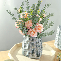 Tiges et feuilles d'eucalyptus artificielles en plastique, haute simulation, pour centres de table aquatiques, décorations de table, style ferme, mariage, verdure d'intérieur
