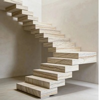 Marches d'escalier en travertin naturel découpées sur mesure pour projets de villas et design d'intérieur de luxe, à prix abordable