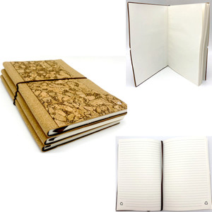 Imprimé coloré avec un design de dessin animé de licorne et de fille pour des carnets de notes et de voyage. - Product Image 5