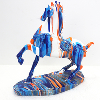 Étagère créative pour salon, sculpture d'art animalier coloré, statue de cheval en résine, décoration d'intérieur
