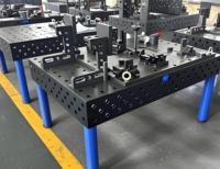Table de soudage pour la fabrication métallique, table de soudage 3D et table de fixation / table de soudage modulaire pour usage industriel
