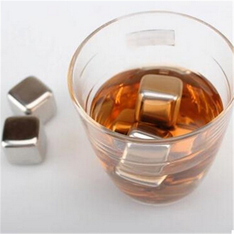 Support customization wooden box package Whiskey Set with 2 Glasses, ss304 ice Stones