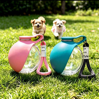 Bouteille d'eau pliable en plastique à fermeture automatique pour animaux de compagnie, facile à utiliser, avec large abreuvoir pour chiens et chats, idéale pour l'extérieur