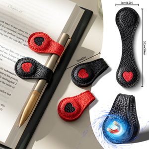 Segnalibro Magnetico a Cuore Durevole, Segnalibro in Pelle PU per Regali Festivi e <span class=keywords><strong>Club</strong></span> <span class=keywords><strong>del</strong></span> Lettura, Regali Personalizzati per Coppie - Product Image 2