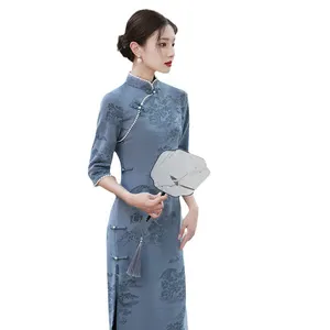 新しいスタイルのスエードベルベットの女性の特別な機会のための服のドレスパーティー女性女性エレガントで控えめなロングスリムフィットスプリットショーqipao