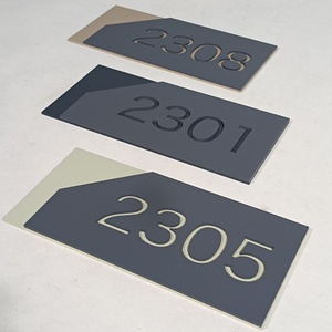 Plaque de porte en métal personnalisée, numéro de maison moderne vintage pour appartement, plaque de signalisation avec lettres et chiffres de petite taille - Product Image 3