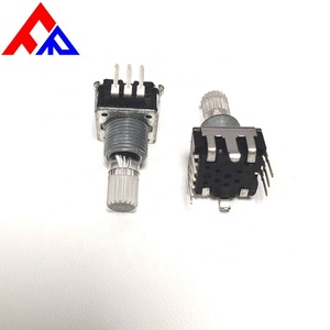 Encodeur rotatif incrémental EC12 RGB avec interrupteur à bouton-poussoir LED, 24 positions et axe lumineux - Product Image 4