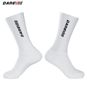 Darevie Chaussettes de compression de cyclisme personnalisées pour hommes Racing Anti Bicycle Bike <span class=keywords><strong>Slip</strong></span> Sport Chaussettes Chaussettes de vélo de route - Product Image 2