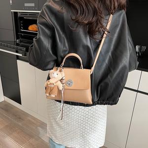 Bolso cuadrado pequeño de Color sólido minimalista coreano al por mayor, bolso de hombro informal a la moda para mujer - Product Image 4