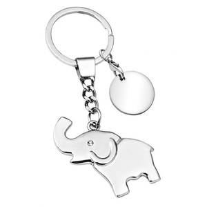 Llavero de Aleación con Forma de Elefante y Logotipo Personalizado, Llavero Metálico Moderno en Forma de Corazón, Material de Aleación de Zinc - Product Image 1