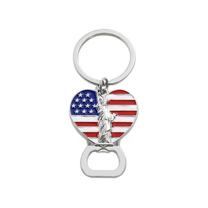 Llavero del Día de la Independencia de los Estados Unidos, Llavero de Recuerdo con la Bandera de EE. UU., Llavero de Esmalte Suave con Mapa de la Bandera de EE. UU. - Product Image 4