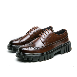 Chaussures habillées en cuir de style coréen <span class=keywords><strong>pour</strong></span> hommes chaussures de marche décontractées en cuir PU mocassins de bureau à la mode à talons hauts <span class=keywords><strong>pour</strong></span> hommes - Product Image 1