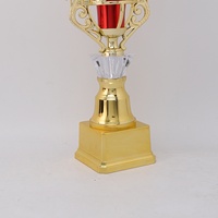 Trophée de football et de basketball en plastique personnalisé pour les cadeaux de mariage. Logo personnalisé au design unique. Corps de trophée remplaçable UV