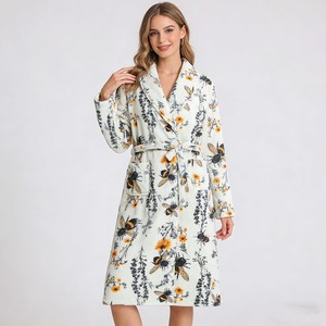 Albornoces de Felpa Personalizados al por Mayor con Bolsa para Pijamas, Nueva Impresión, Albornoz de Verano Elegante y de Lujo para <span class=keywords><strong>Mujer</strong></span> - Product Image 1