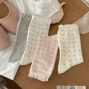 جوارب ناعمة بنمط كريمي مع نقشة زهور، جوارب صيفية حلوة للفتيات والنساء، جوارب مريحة بدون خياطة - Product Image 4