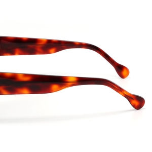 แว่นกันแดดอะซิเตทน้ำหนักเบาสไตล์ย้อนยุคแว่นกันแดดโพลาไรซ์ TAC ปรับแต่งโลโก้ได้ตามต้องการ - Product Image 6