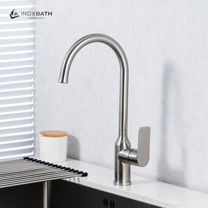 <span class=keywords><strong>Grifo</strong></span> de <span class=keywords><strong>cocina</strong></span> monomando para agua fría y caliente con configuraciones de color personalizadas y cumplimiento multienzúmbre de normativas. - Product Image 2