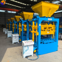 Machine à fabriquer des briques creuses et pleines en ciment WanJun à expédition rapide 4-26, machine à mouler des blocs de béton à performance stable
