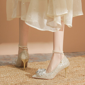 Zapatos de Novia con Punta en Pico, Tacón de Aguja, Tacón Alto con Cadena de Perlas, Decoración Floral, Correa en el Tobillo, Forro de Satén, Color Sólido - Product Image 2