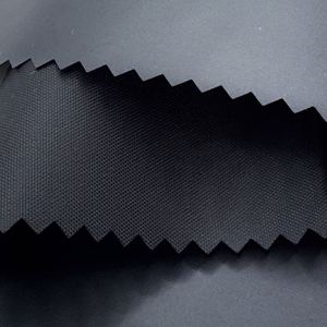 Tela Impermeable Recubierta de PU, Tejido Oxford 210D 132T 100% Nailon, Personalizada para Bolsas de Exterior para Niños y Niñas - Product Image 3