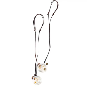 Diffuseur de parfum pour voiture portable de haute qualité, flacon en verre avec bouchon en <span class=keywords><strong>liège</strong></span>, design écologique, MOQ 100 pièces - Product Image 3