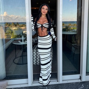STOCK Bandeau Crochet Bikini Top Knit Mujeres Conjunto de dos piezas Falda larga de playa Traje de fiesta Ropa de playa - Product Image 1