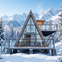 Maison préfabriquée triangulaire mobile moderne, structure en acier métallique luxueuse et étanche, économique pour l'hébergement d'hôtels et de bureaux