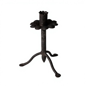 Portavelas de hierro fundido con forma de concha y asa para decoración de iluminación en el hogar, bodas y Navidad. - Product Image 1