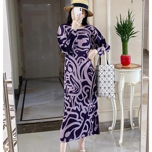 2023 Sommer falten Miyake Plus Size Loose Long Rock Mantel mit Knopf Hochzeit Oster feier Bouncing Casual Dress - Product Image 4