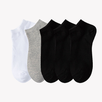 Chaussettes d'été bon marché en gros avec emballage personnalisé de couleur unie en coton mélangé pour hommes