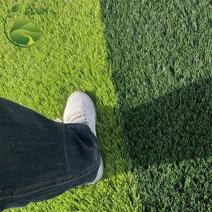 Revêtement de sol sportif de haute qualité Gazon <span class=keywords><strong>synthétique</strong></span> Champs de stade Tapis d'herbe de football de football artificiel Bon <span class=keywords><strong>prix</strong></span> pour le football déposé - Product Image 1