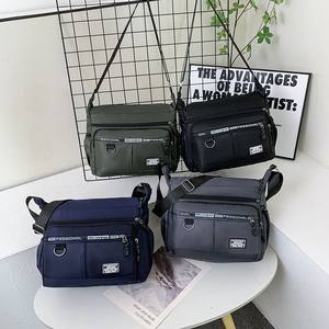 Sac à bandoulière grande capacité pour homme, imperméable et durable, sac à dos multi-poches, sac à bandoulière décontracté pour affaires - Product Image 2