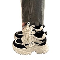 Nouvelles baskets plateforme amincissantes quotidiennes été 2025, style coréen, respirantes, à lacets, rehaussantes, en caoutchouc/plastique