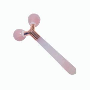 Rodillo Masajeador 3D para Rostro, Reduce la Fatiga, Bola Facetada de Cuarzo Rosa y Jade - Product Image 4