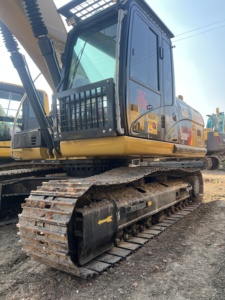 รถขุดมือสอง CatCAT320D2L ขนาด 20 ตัน รุ่น CAT 320D 320D2 แบบตีนตะขาบ ราคาถูก นำเข้าจากญี่ปุ่น 320D2L ไม่มีการรั่วไหลของน้ำมัน - Product Image 3