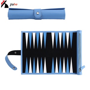 El Mejor Regalo, Juego de Ajedrez y Backgammon Portátil de Viaje, Enrollable, Hecho a Mano, de Cuero Azul de Lujo - Product Image 4