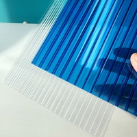 Panneau de toiture transparent anti-buée en polycarbonate alvéolaire de 8 mm pour protection solaire
