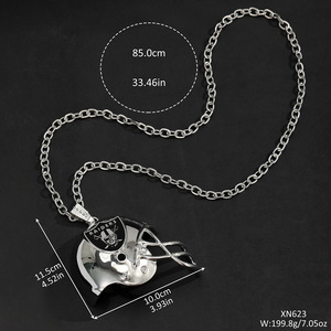 Collier pendentif casque de football Raiders en alliage de zinc, bijoux de mode streetwear pour hommes - Product Image 2