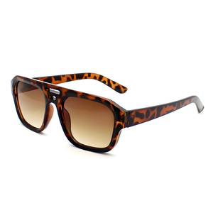 Wholesale Fashion Designer Tortoiseshell <b>Square</b> Frames <b>Sunglasses</b> for Women Men High Quality Polarized UV400 Unisex Sun Glasses - Product Image 3