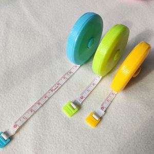 ตลับเมตรแบบพับได้ขนาดเล็ก 1.5 ม. สีสันสดใส พร้อมโลโก้สั่งทำ สำหรับของขวัญส่งเสริมการขาย - Product Image 4